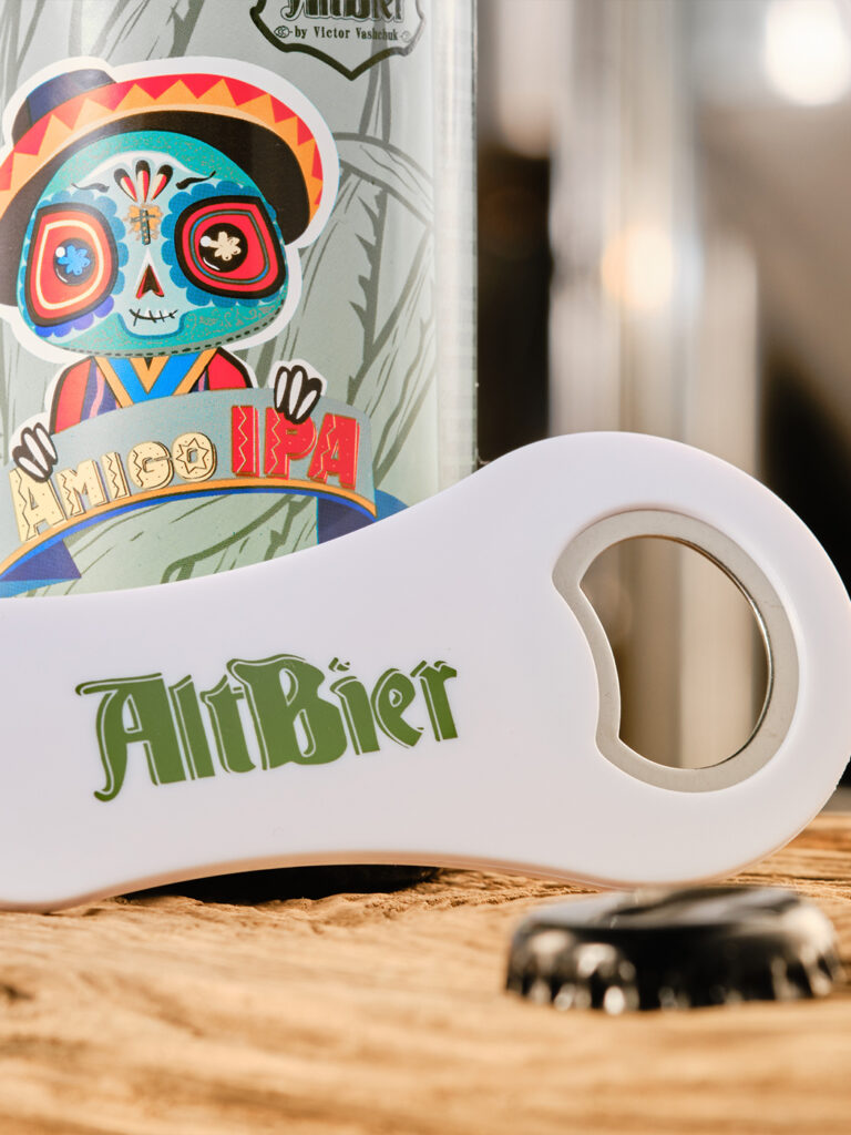 Открывалка «AltBier» (пластик) • AltBier Brewery г. Харьков